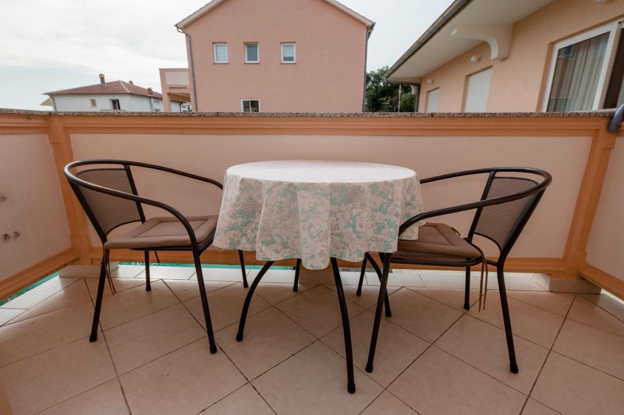 Apartmani Marica Beg Palit Екстериор снимка