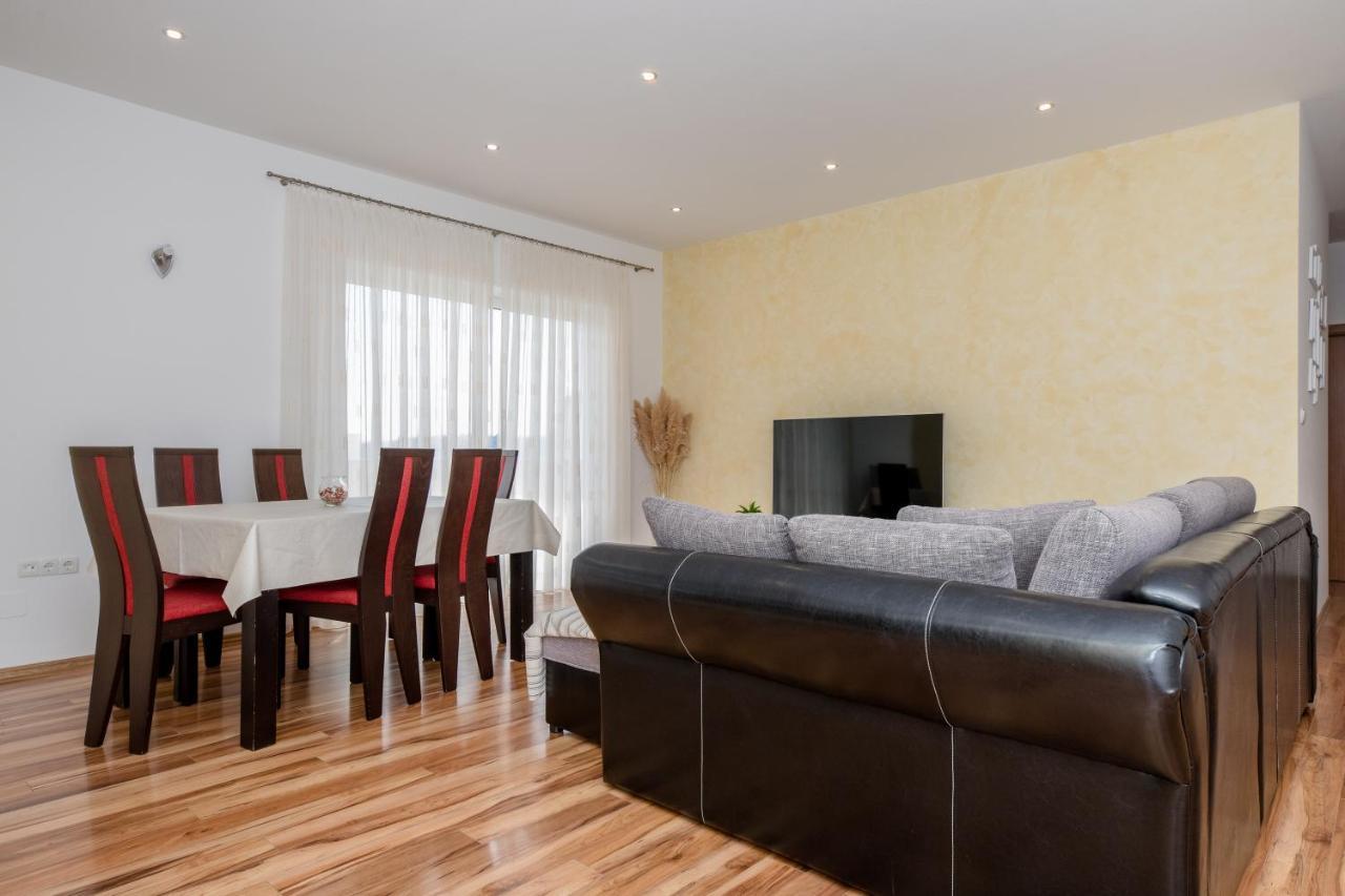 Apartmani Marica Beg Palit Екстериор снимка